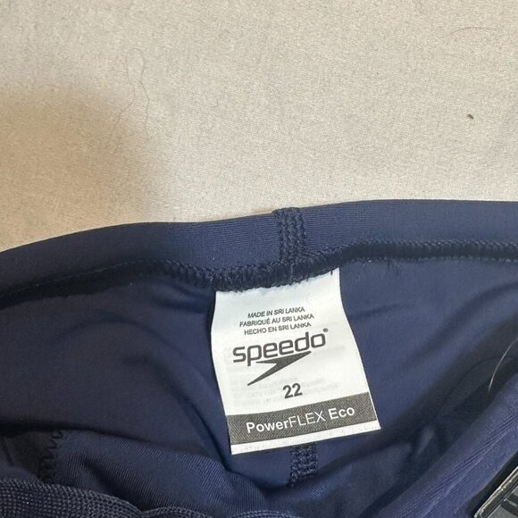 Speedo - NWT - PowerFlex Race Suit. Size 22 - Picture 2 of 7